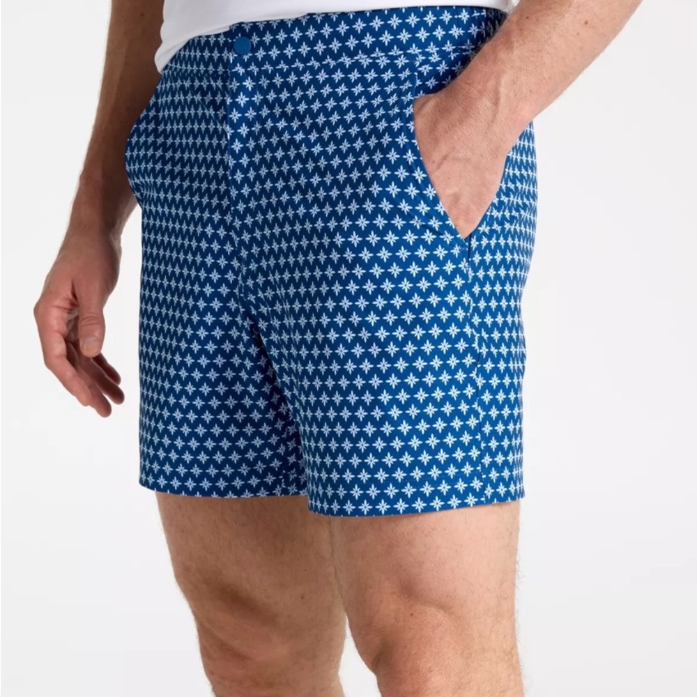VRST Men’s M Resort Short 6” Inseam Deep Denim Print - NWT